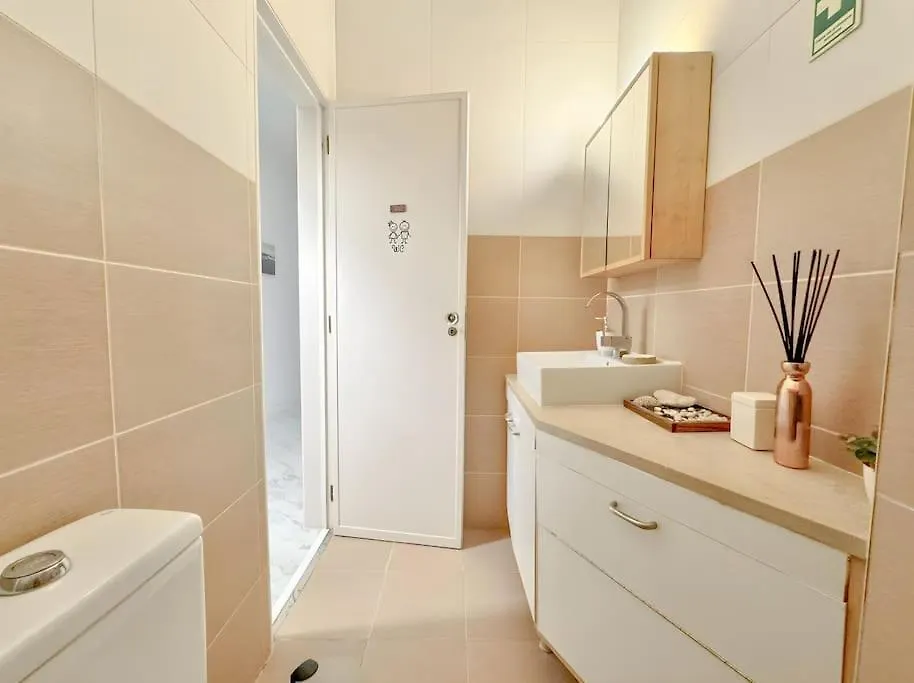 Pascoal De Melo Flat By Homeful Homes Lisbon