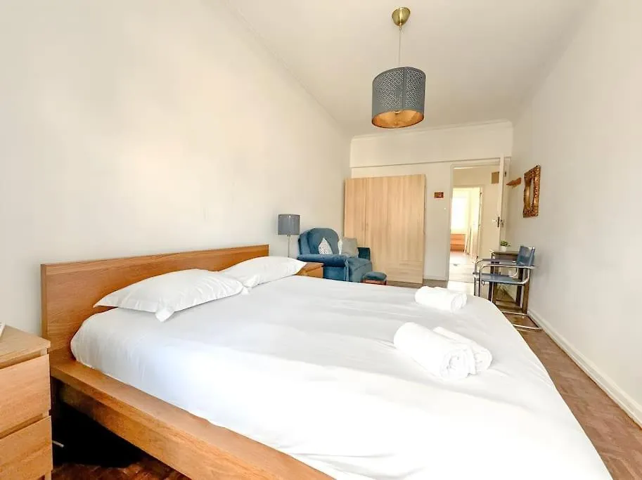 Pascoal De Melo Flat By Homeful Homes Lisbon